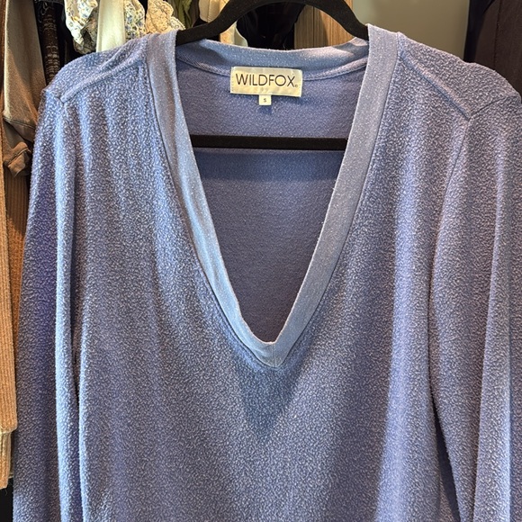 WILDFOX long sleeve top size small - Picture 2 of 3